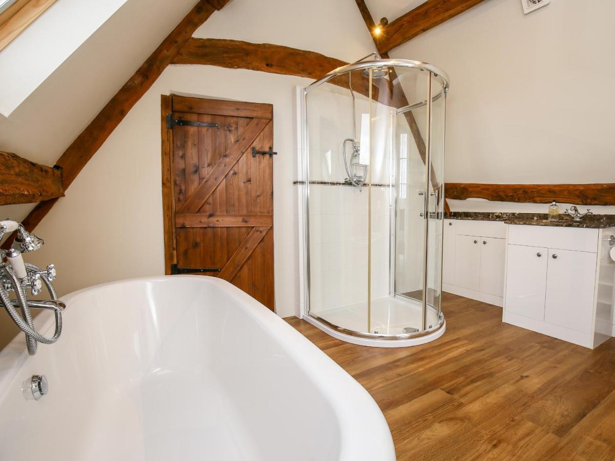 Вілла Shifford Manor Farm Вітні Екстер'єр фото