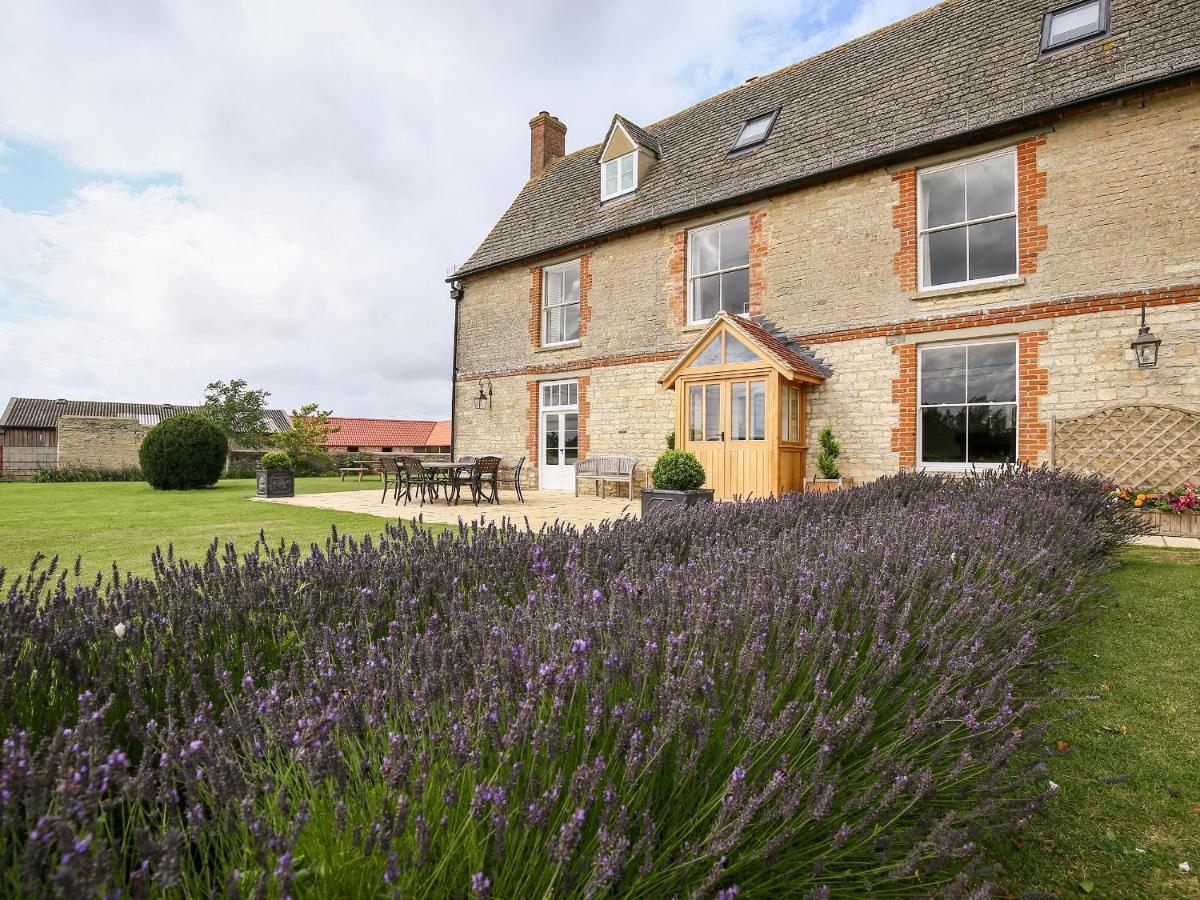 Вілла Shifford Manor Farm Вітні Екстер'єр фото